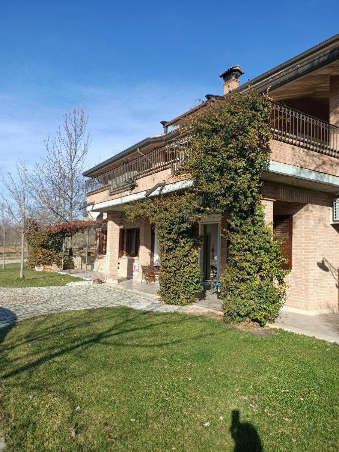 Rossomattone Countryhouse スルモナ エクステリア 写真