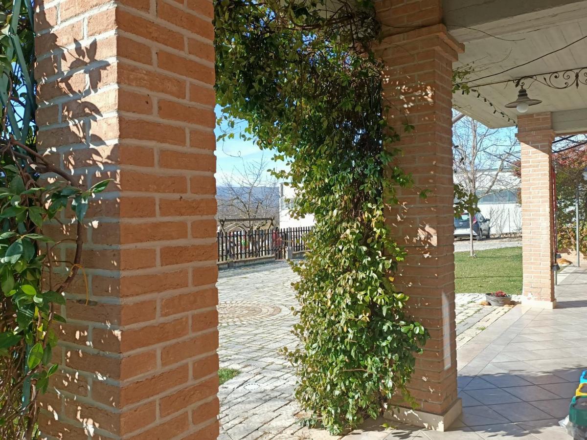 Rossomattone Countryhouse スルモナ エクステリア 写真
